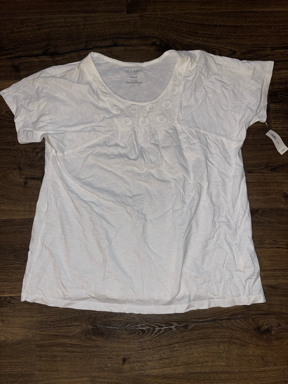 Old Navy White Short-Sleeve Scoop Neck Tee with Embroidered Yoke